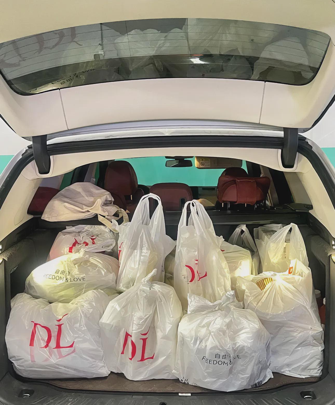 驾车五百公里，在胖东来消费一万，丈夫得知后……

早闻胖东来自产商品优质可靠