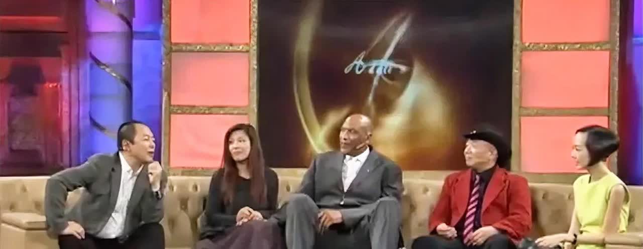 张铁林混血女儿罕见亮相，自曝女儿不会说中文