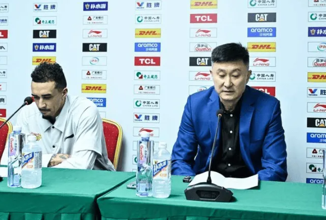 CBA常规赛，广东104-76战胜四川。
全场比赛，奎因出战36分钟，25中12