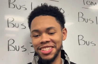 NBA常规赛，凯尔特人119-114战胜热火。赛后，安芬尼-西蒙斯接受了采访，谈