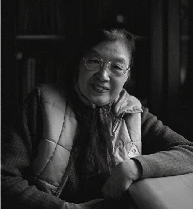 她38岁担任北京市委书记，当了3年后被撤职，晚年享受什么待遇？
1973年8月，