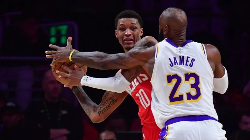 詹姆斯首节21防守回合全复盘：拒绝破泼脏水，揭开雷迪克赛后开喷真相