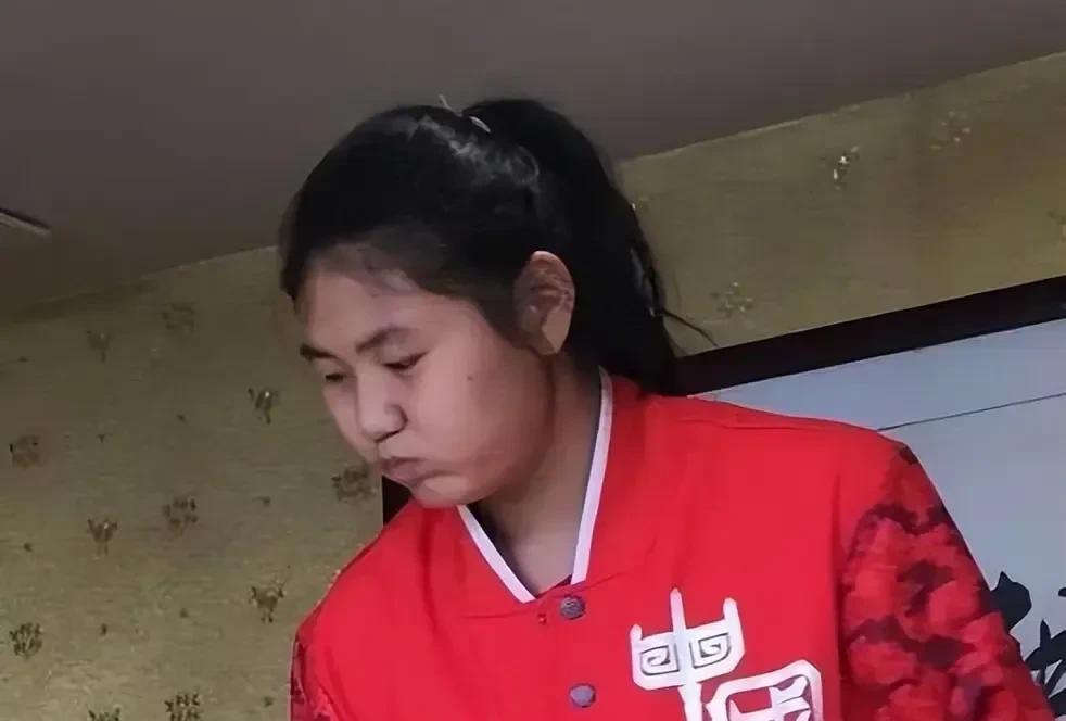 没打过球的人，管住了打球的人
郭振明上任第一天，评论区就炸了：体操出身的他，真能