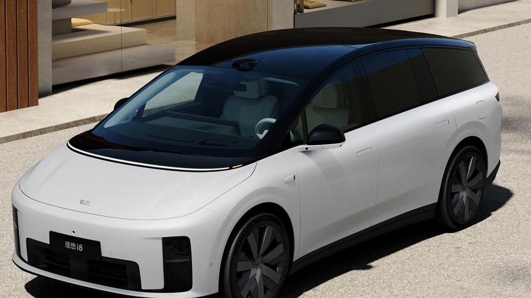 理想二战“纯电”，32.18万的i8背水一战，港股却先跌了12.8%