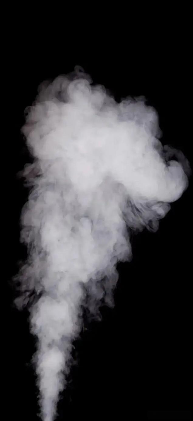 今天小老太太走了100天了。
老爷们在楼下干活的时候问我：“一会咱去买些纸给妈烧