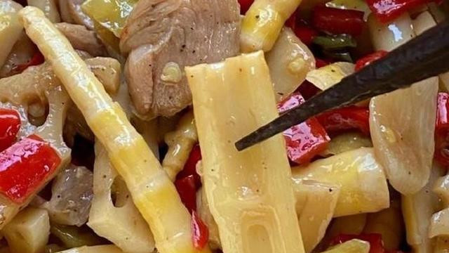 酸辣鲜香泡笋鸡腿肉，美味与历史的完美融合