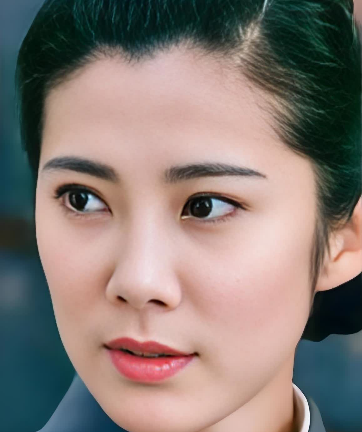 她‮年当‬红‮发的‬紫，曾‮称被‬为“女版‬于震”，你对‮有她‬印象吗？
 
