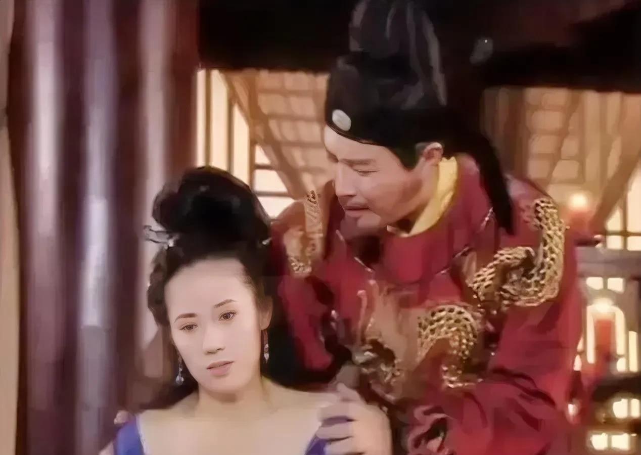 626年，玳姬被李世民霸占并生下女儿，孩子没满月李世民就强行抱走，玳姬疯了
太极