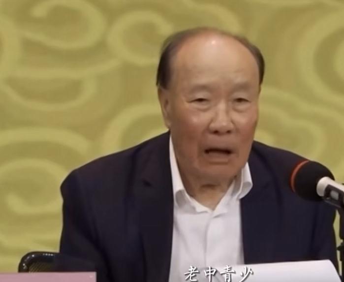 黎子流，广州响当当的本地市长，常不按常规出牌，所做出来的成绩有目共睹，有赞也有弹