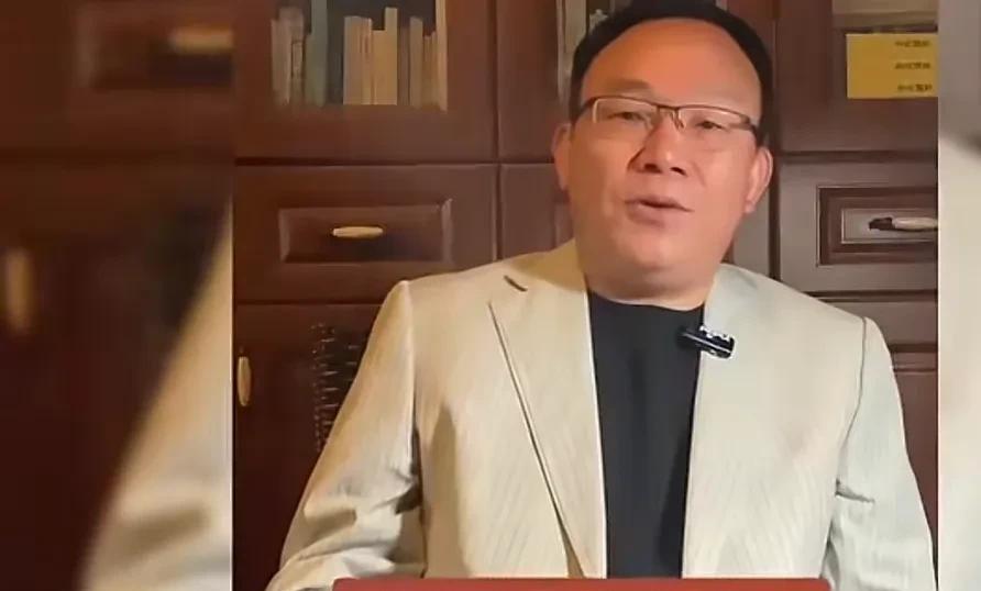 这几天我感觉到董宇辉那个饭圈，快成邪教组织了。
   为什么会这样说，其实我也不