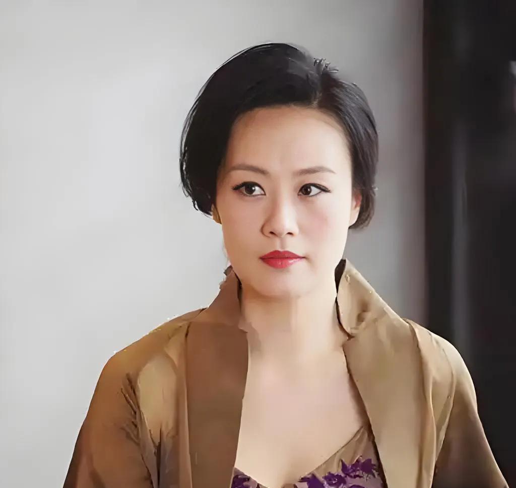 《我的后半生》
我的老天奶，
剧中的她可真是老了，无论怎样的滤镜、磨皮，都能看出