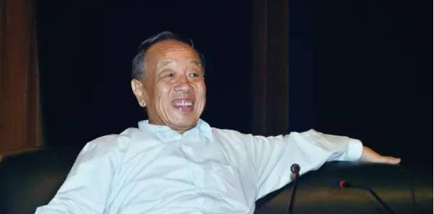李肇星巧答西藏问题











一位美国老太太质问李肇星中国为何“侵略