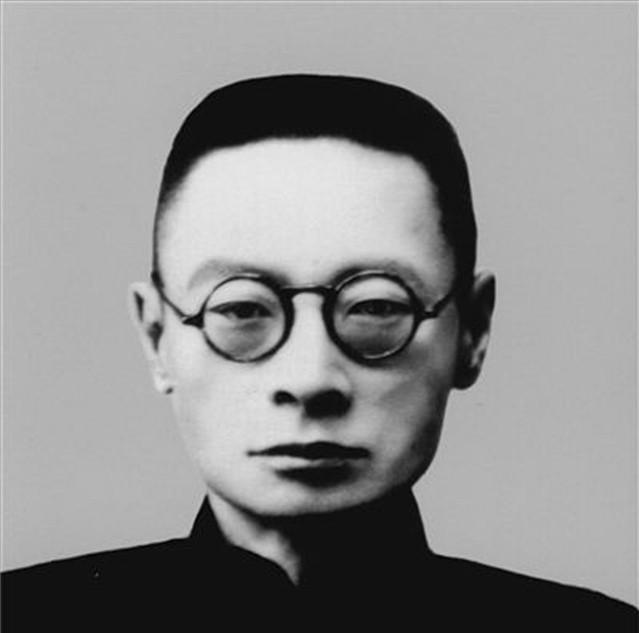 1928年，怒目圆睁的蒋介石狠狠地扇了刘文典两个耳光，没想到，刘文典飞起一脚，就