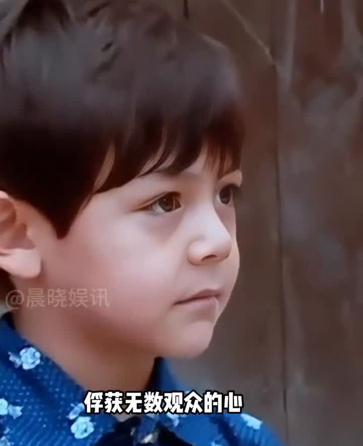 晨晓娱讯。
本以为迎娶了美国妻子的周华健，儿子长大后也会像刘烨的中法混血宝贝诺