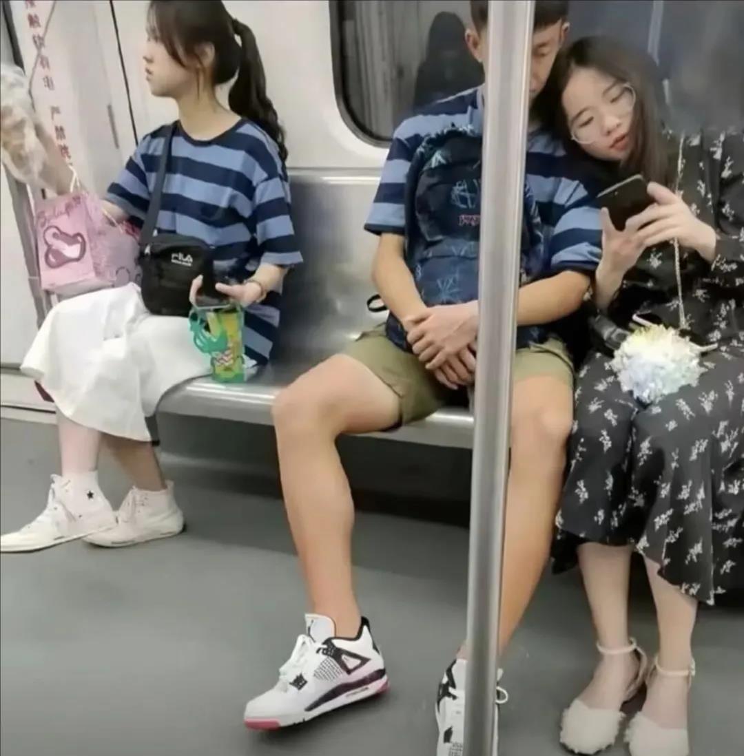 你们是吵架了吗？