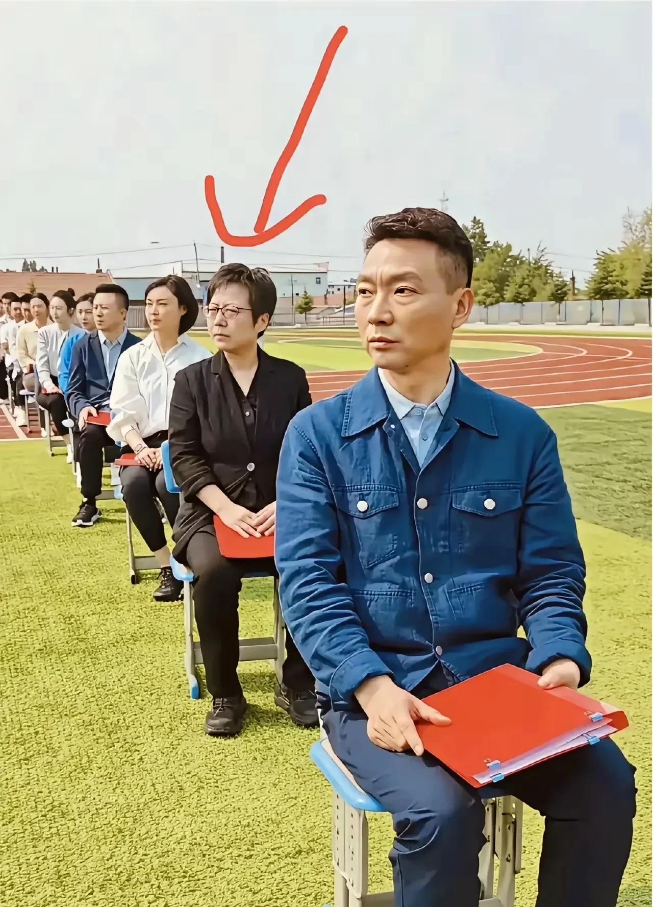 除了前面做的主持人康辉之外，后面的主持人我怎么一个都不认识你们认识吗？能不能一一