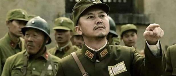1947年11月，解放军给郏县的国军中将武庭麟送去劝降信，武庭麟下令将送信人杀掉