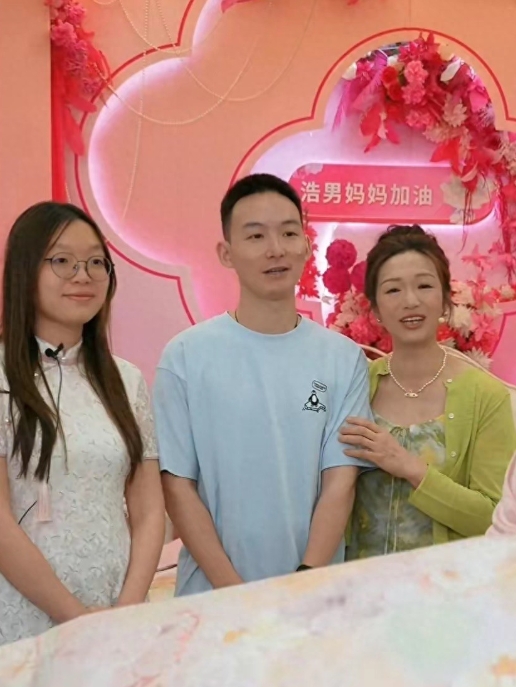 好心办错事？许健华一夜成名变富婆，被曝忘恩负义、告了19年闺蜜