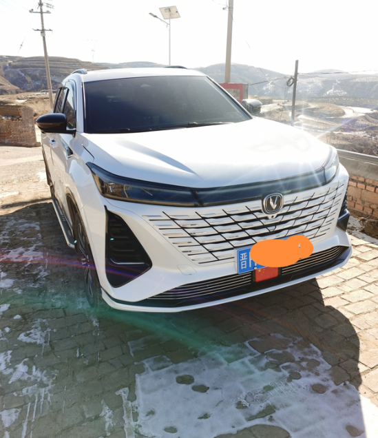 cs75plus车上最难用的配置
自适应巡航：堵车或者市区跟车时，前车刚刹停，系