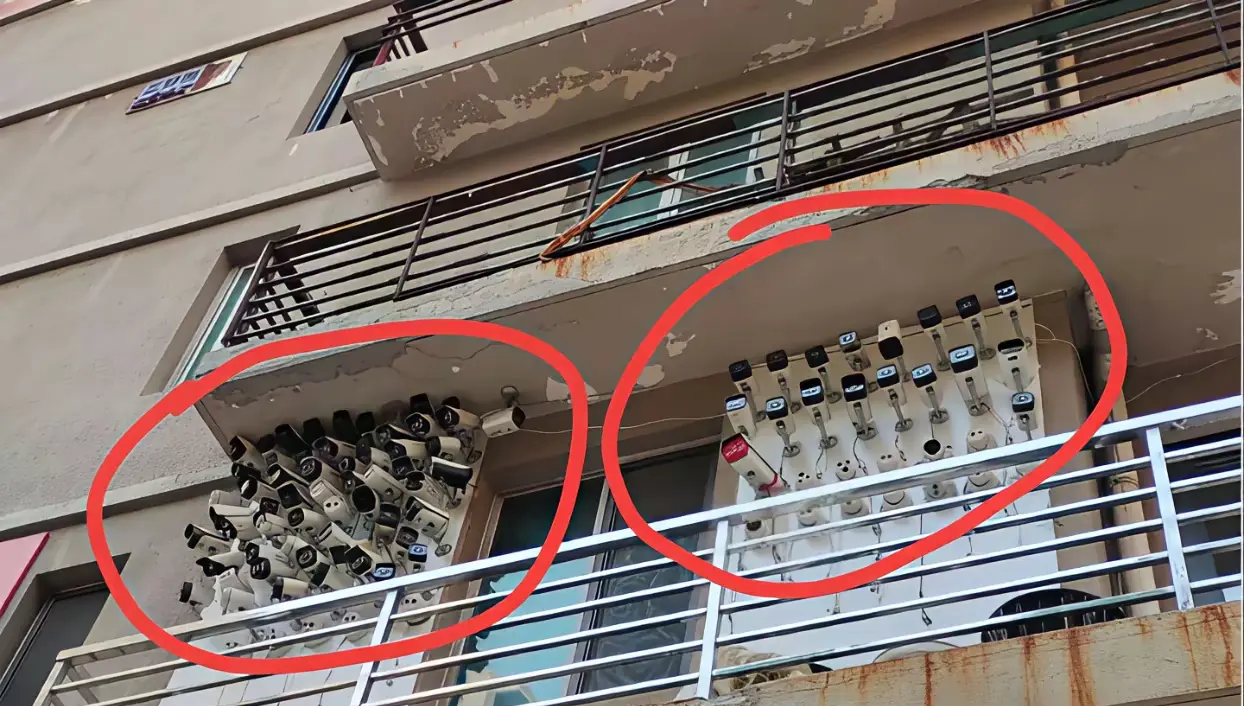 这是干什么的？装这么多摄像头！