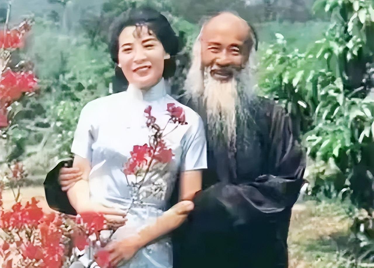 1943年，44岁的张大千见到了女儿的闺蜜，12岁的徐雯波。张大千对徐雯波有了想