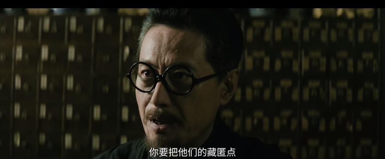 《归队》
田小贵毒瘾犯了！大夫给他打针顺便交代他抓住肖铁林后，要把他们的藏匿地点