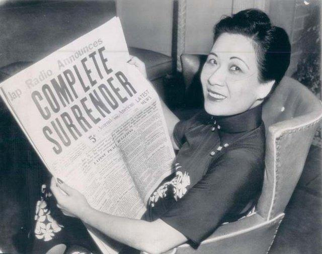 1958年宋美龄访美，接受了电视台的访问，有一位记者曾问道宋美龄：如果美国用原子