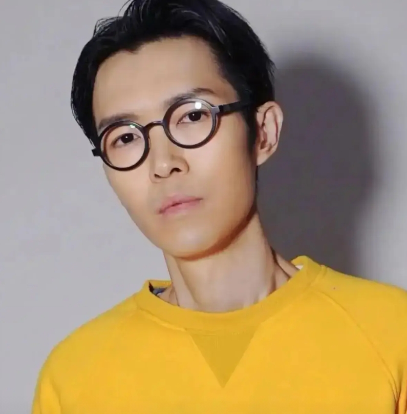 方大同真是才子，不输周杰伦

来看看他为朋友，写的5首歌曲，首首惊艳，不愧是音乐