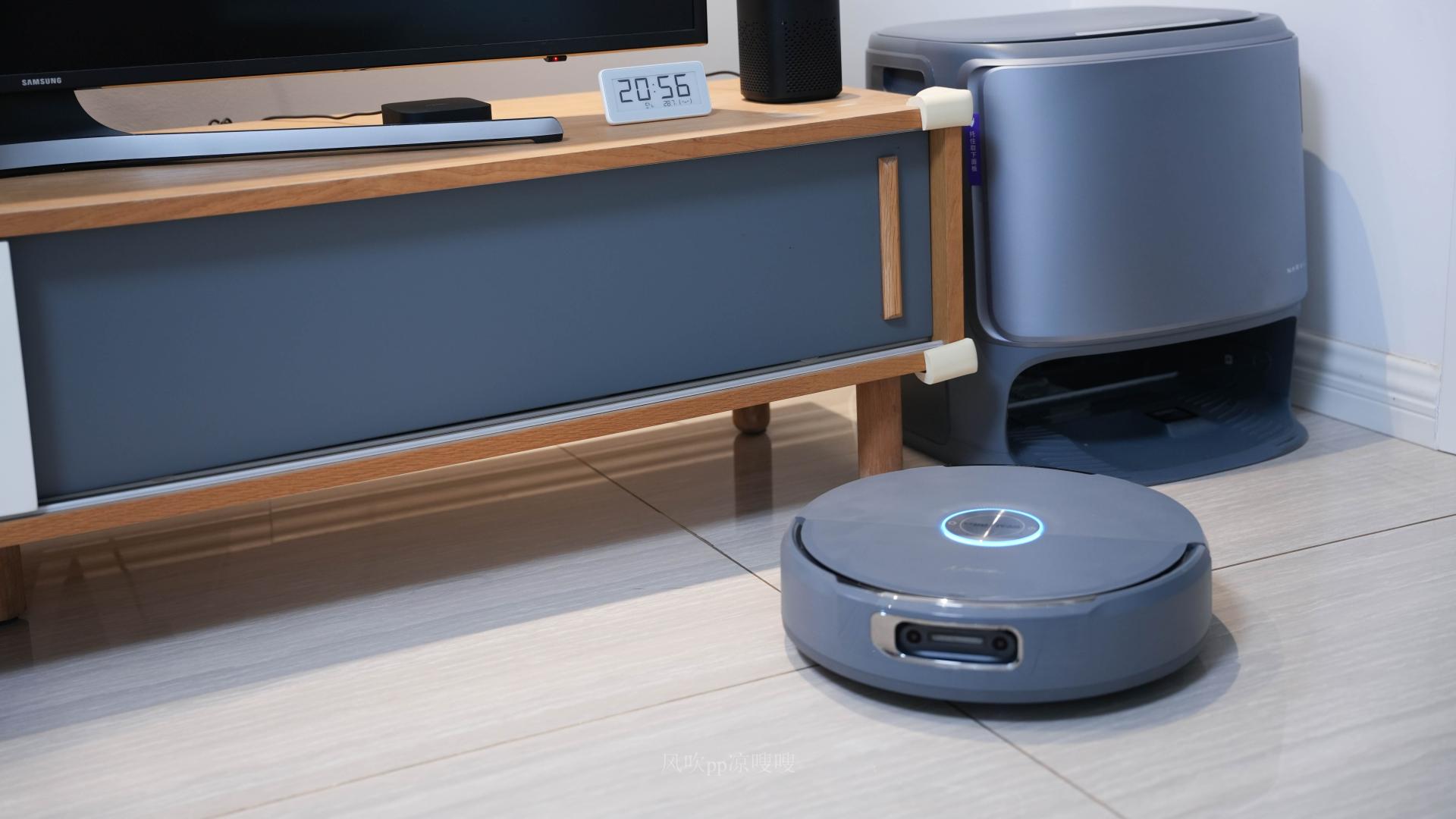 真AI双目，履带拖布活水洗，云鲸002Max实测聪明和干净可兼得