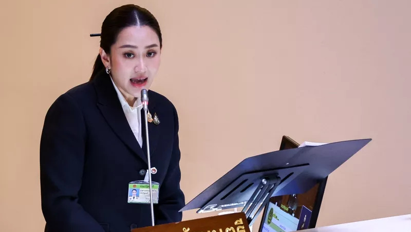 佩通坦下课了，泰国政坛要变天了











泰国政坛简直比电视剧还精彩
