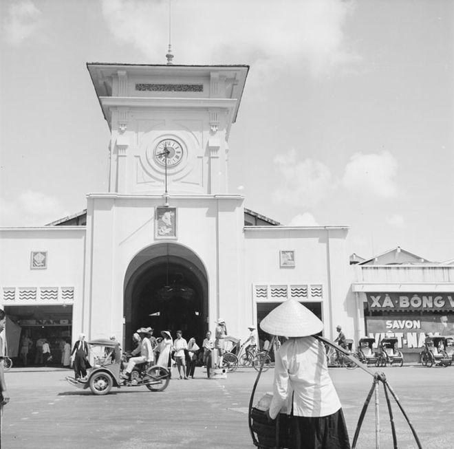 走，上班去！（1953年越南西贡）