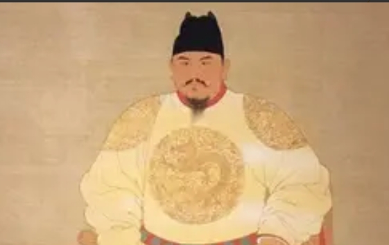 朱元璋，他出身贫寒，童年时曾在寺庙中度过。在红巾军的浪潮中，他通过智勇双全的表现