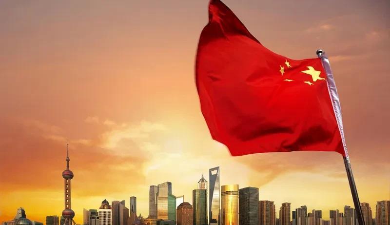 过去咱们坚决“不开第一枪”，如今却轮到对手们不敢开第一枪，这局面一下子就卡住了。