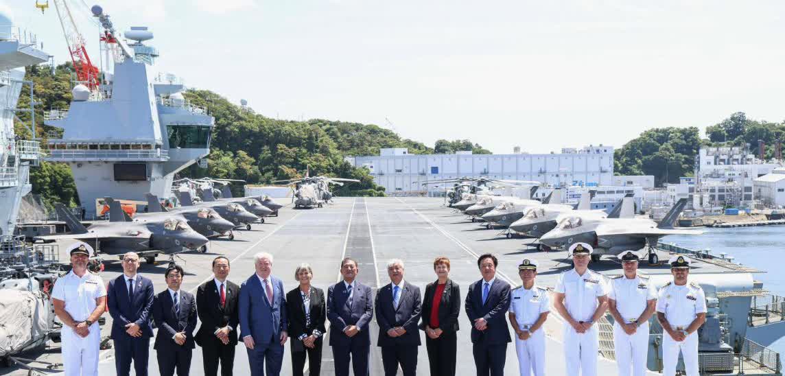 “不装了，日本海上自卫队加贺号就是航母！”当地时间8月24日，日本方面称，日本首
