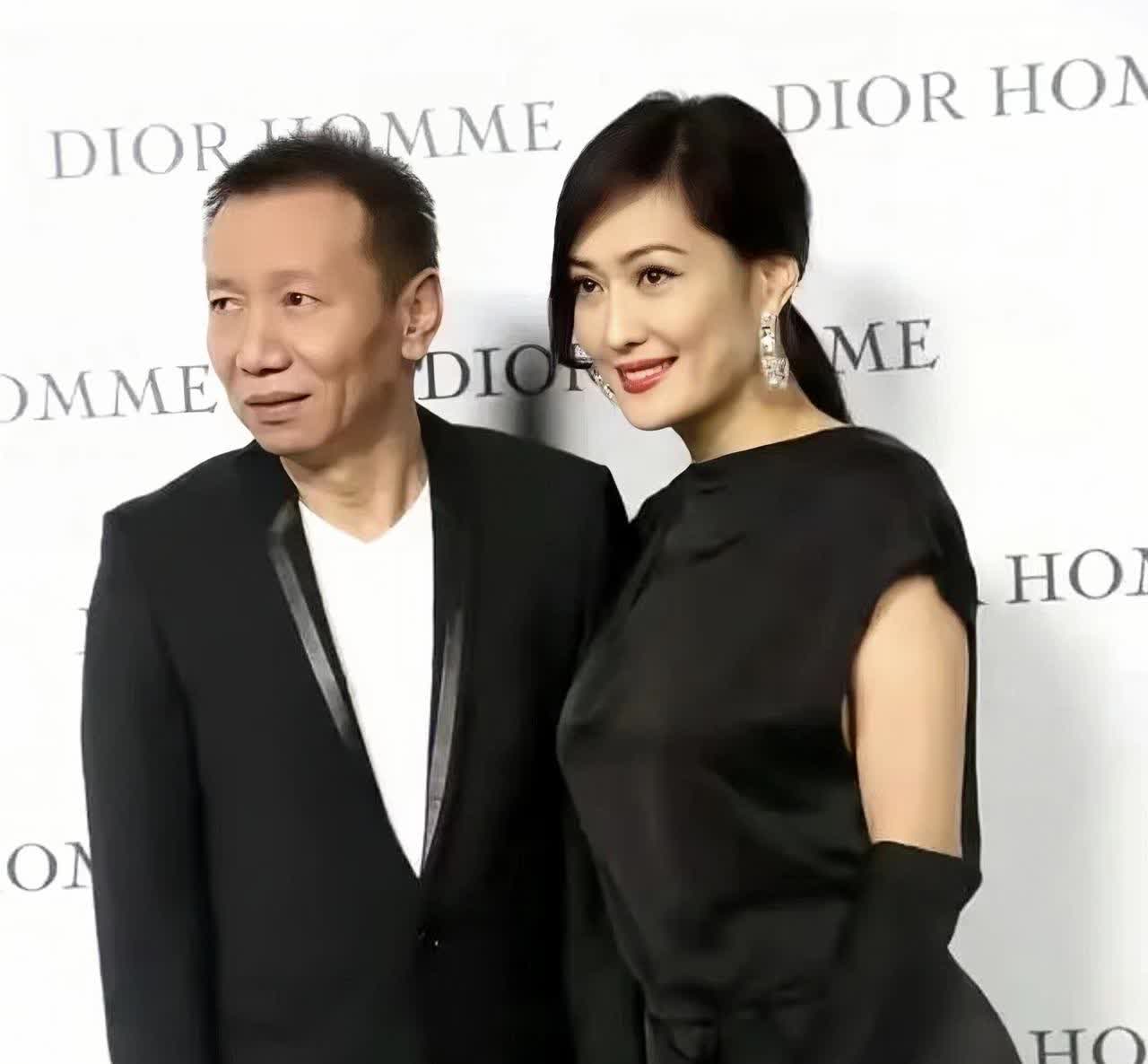 都说孟广美漂亮，但跟许晴相比，感觉还是差那么一点点吧。她是模特出身，178的大高