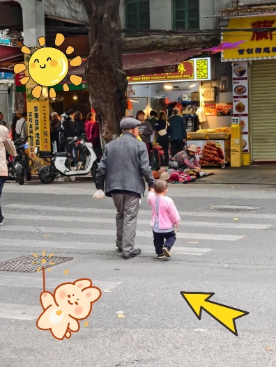 家人们谁懂啊！儿子儿媳离婚甩下2岁娃。

俩年轻人都嫌孩子是累赘，最后竟让60多