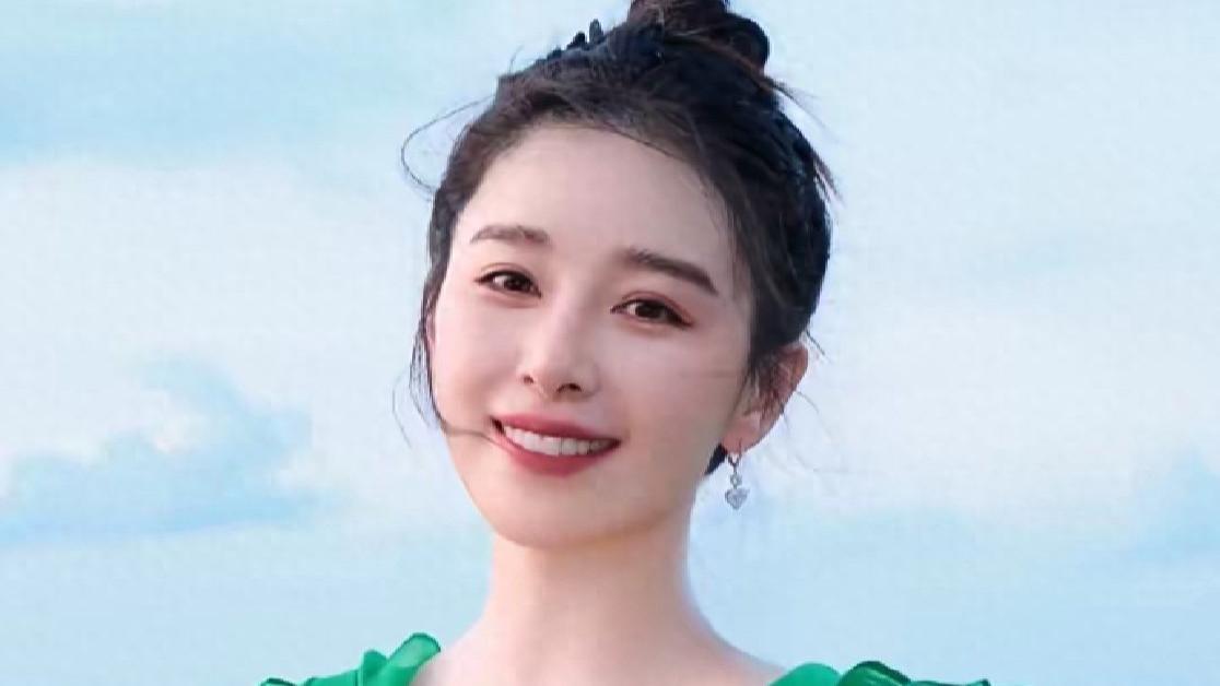 37岁阚清子彻底摆烂，在直播间大曝各种圈内的不公，网友：太敢说