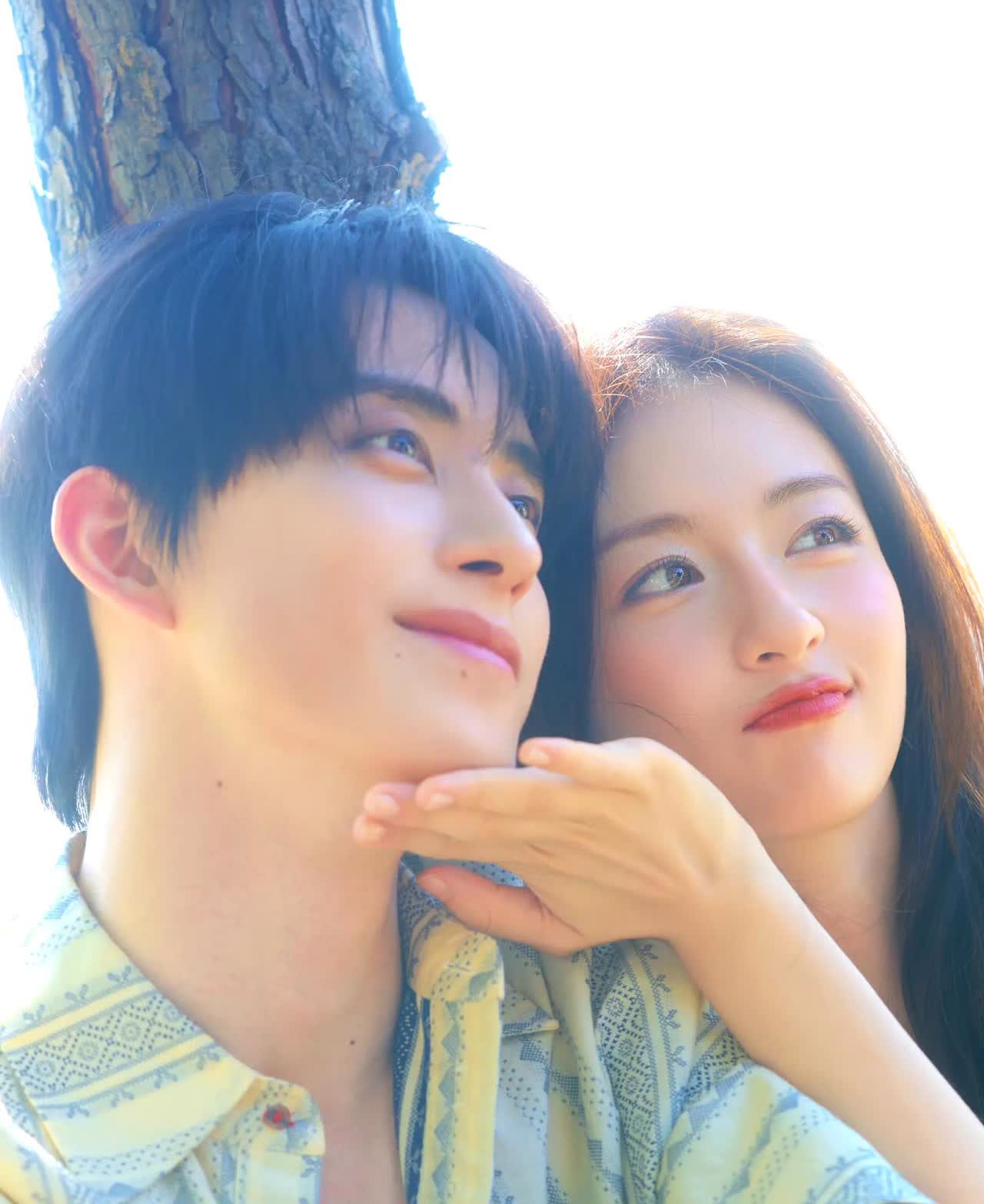 打脸了，必须给李兰迪和敖瑞鹏道歉，刚说敖瑞鹏歪嘴不好好营业，他就带着时尚芭莎来了