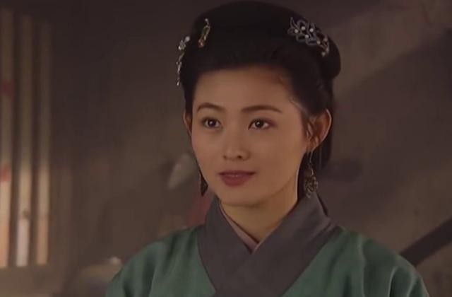 1998年，拍摄西门庆和潘金莲的吻戏时，饰演潘金莲的王思懿眼泪哗哗流，导演张绍林