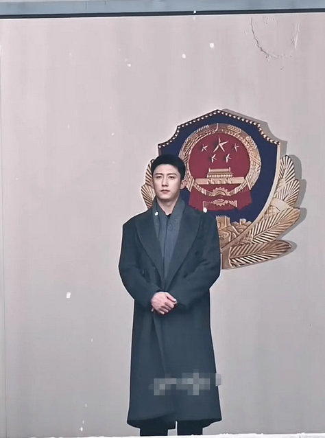 如果他当初没进娱乐圈， 现在说不定会在长安街上站岗