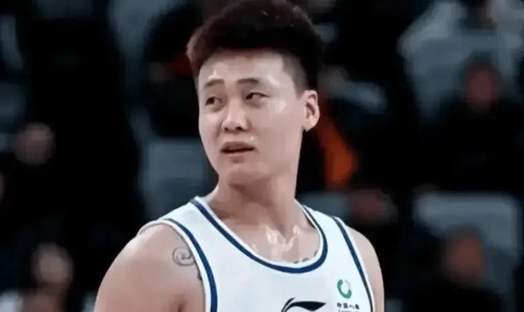 赵睿发文感谢新疆男篮，赵睿在新疆男篮度过了两年的短暂生涯，虽然打打停停，但是为新