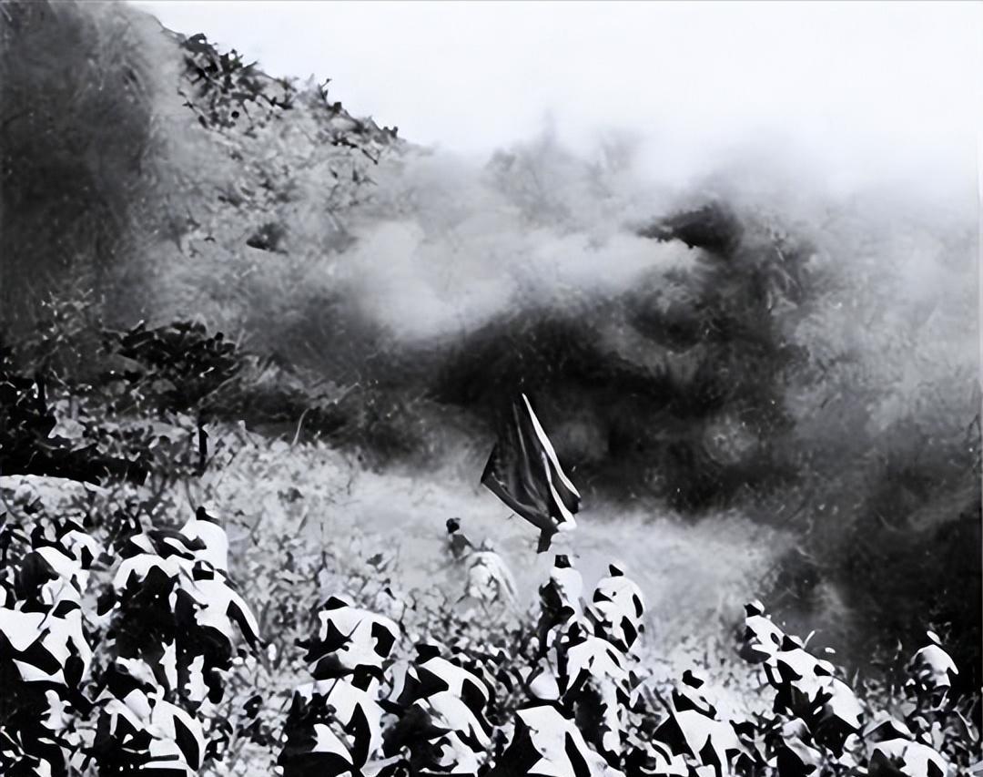 1947年五月，孟良崮响了第一记闷雷。几天后，整编七十四师这支“王牌中的王牌”成