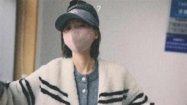 赵露思逛街被偶遇，状态恢复不错，粉丝喊话：期待你的新作品
