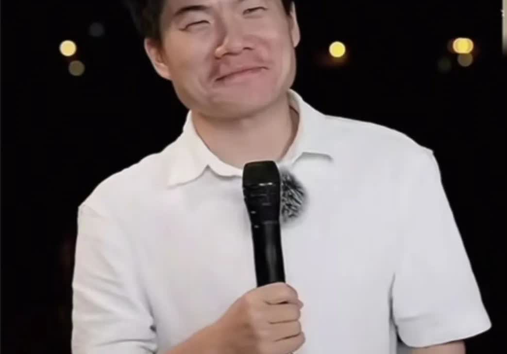 董宇辉果然适合当老板！

甘肃行小贝和汉森表演才艺，一个跳舞一个乐器，两个人