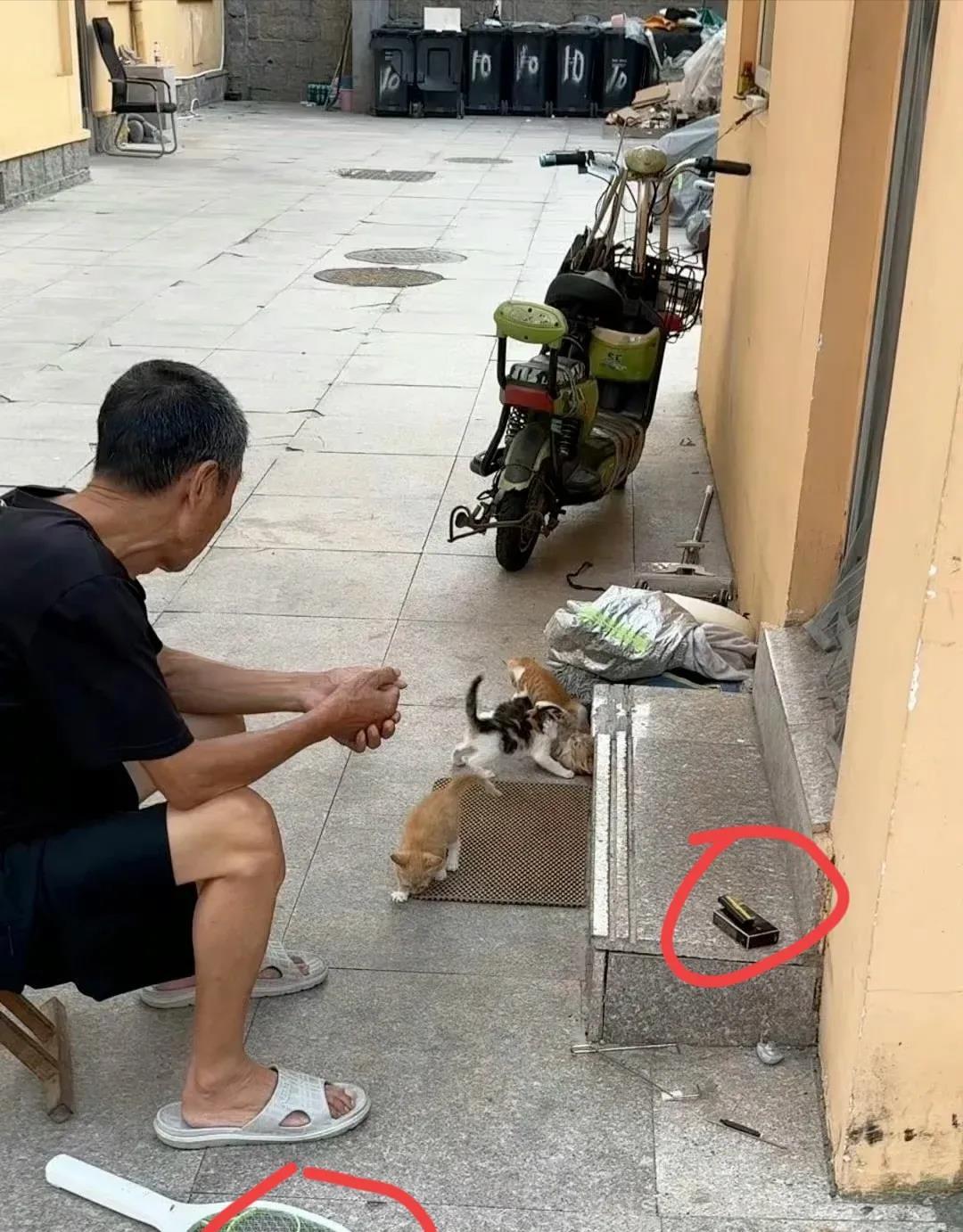 青岛大学宿管大爷这事儿，
还有拖欠的快一年的工资没有着落，
这个时候，才发现，原