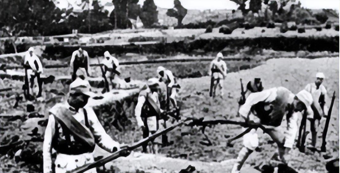 1945年，新四军战士李福兴在打扫战场时，无意间发现了一名鬼子尸体上有一把枪，正