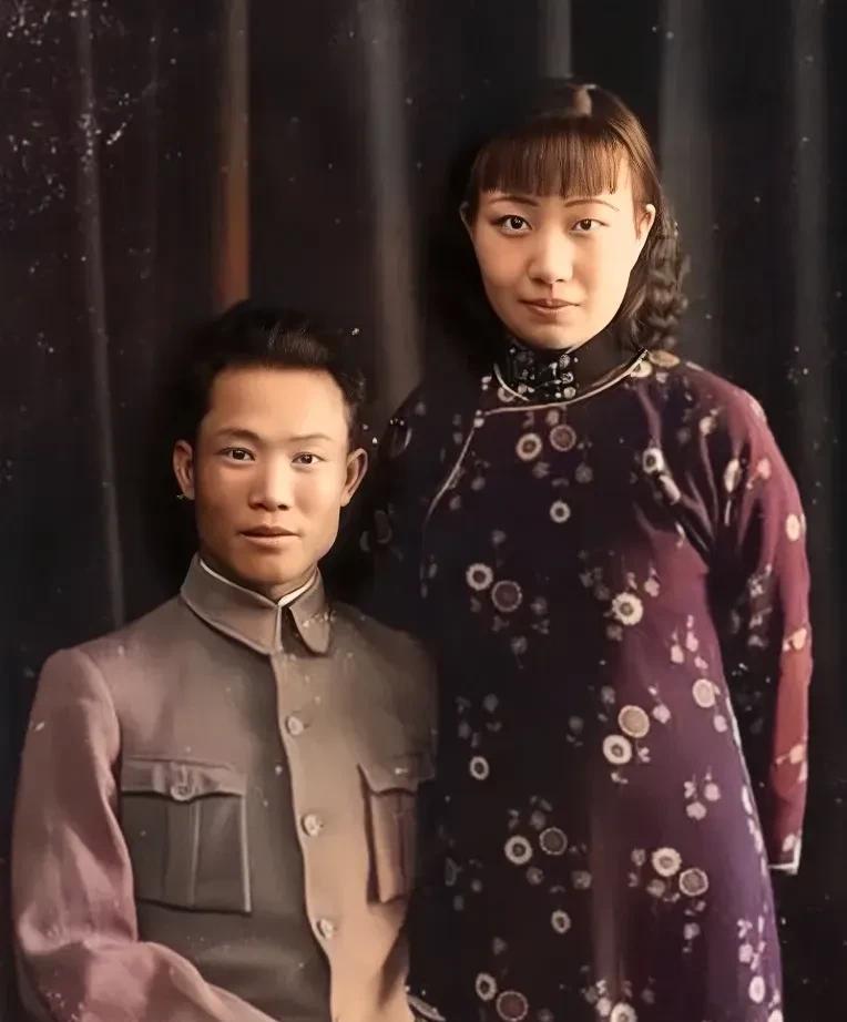 都说宋美龄的干女儿谭祥年轻时漂亮得倾国倾城！这才是谭祥的真实貌相，这是她年轻时与