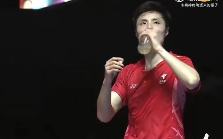 不行了。笑死了，出国粹了[捂脸]！
石头打得生气了，中国台北选手王子维戏太多，记