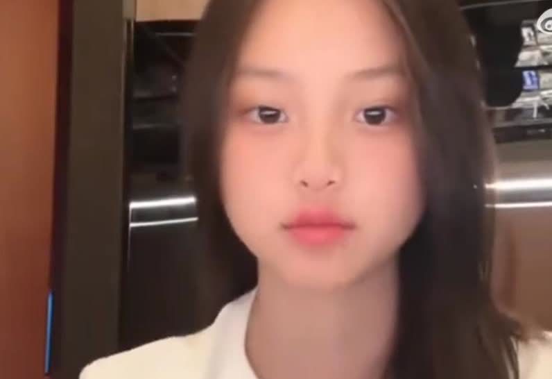李小璐和贾乃亮之间的婚姻，
最难以释怀的人，
不是李小璐，也不是贾乃亮，而是