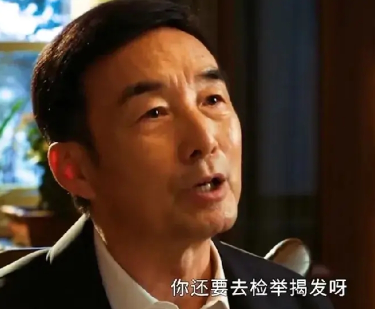 看完《以法之名》，发现毁掉一个家庭，只要一个熊孩子就够了！
江家，权贵之家，江旭